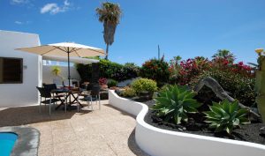 villa with private heated pool lanzarote