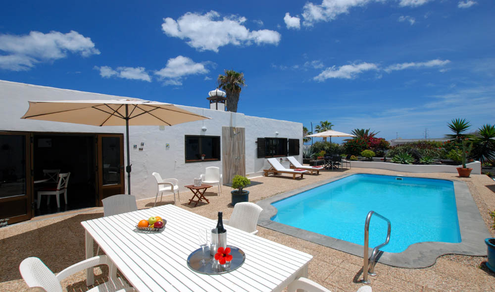 last minute offers Casa Azmira del Mar